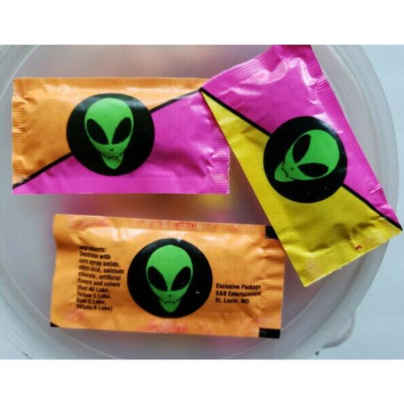 S & b candy toy co st louis mo vintage smarties with alien contain new - Picture 5 of 6